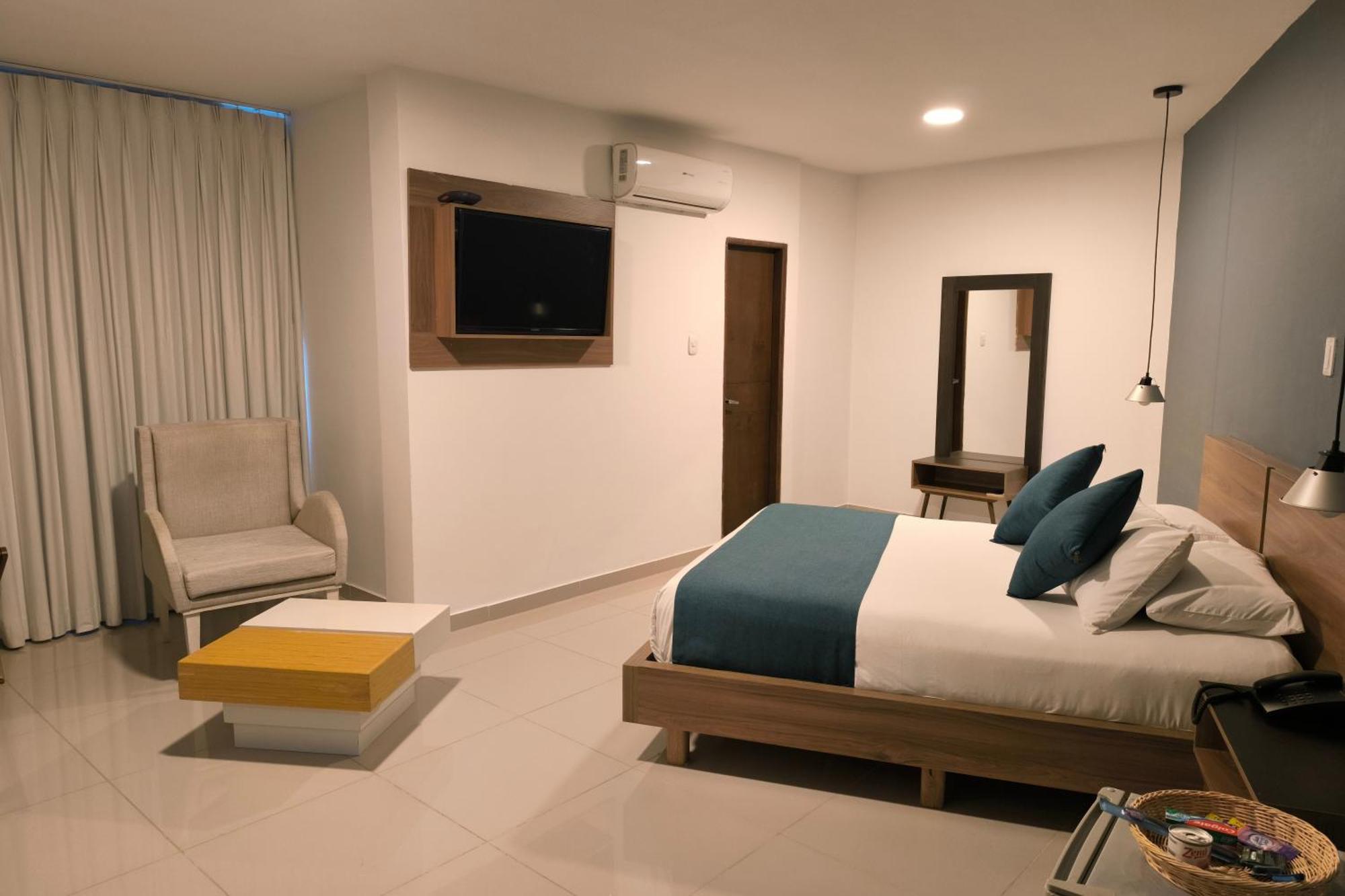 Hotel Quarta Avenida Montería Екстериор снимка
